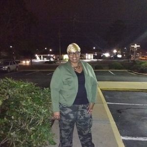 Meet your Posher, Sandra